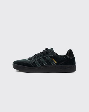 Adidas Tyshawn Low Shoe - Black/Metallic
