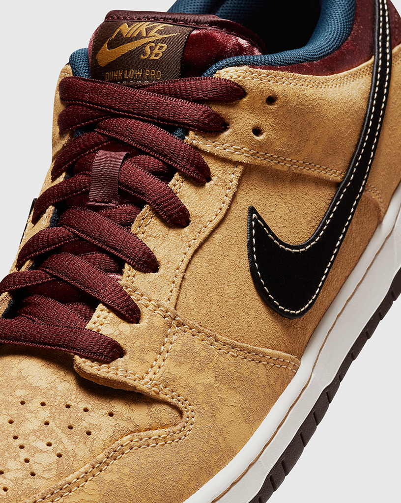 Nike SB Dunk Low Pro 'City of Cinema' Shoe Trainers SB Free