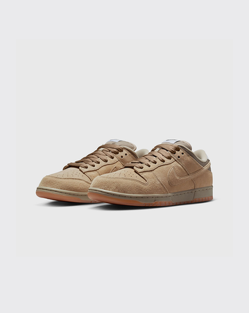 Nike SB Dunk Low Pro Shoe - Parachute Beige