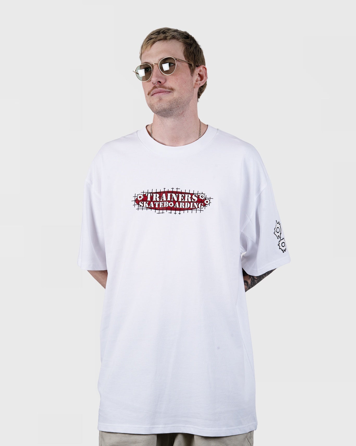 Trainers Guerilla Tee - White